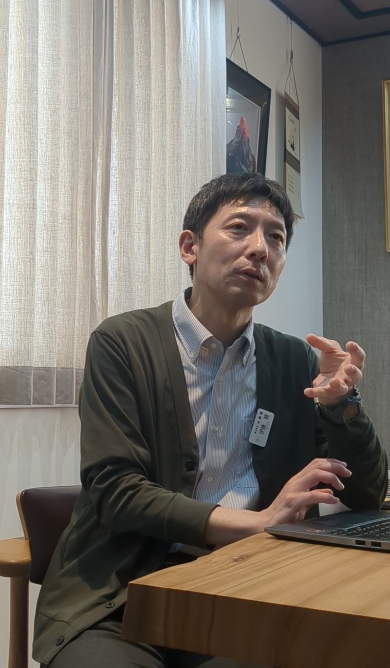 建設業界へのメッセージを語る小野組・伊藤さま